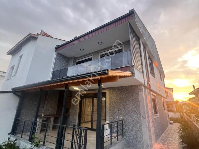 Ayvalik, Balikesir içerisinde satılık Villa