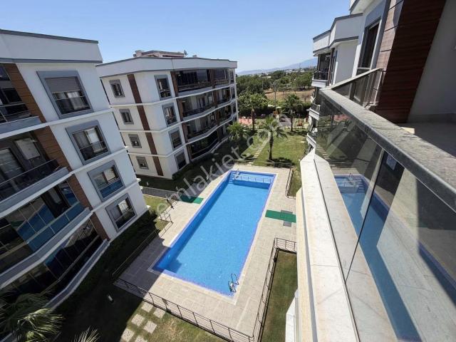 Menderes, İzmir içerisinde kiralık mülk