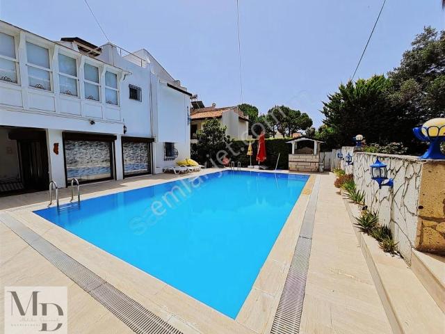 Çeşme, İzmir içerisinde kiralık Villa