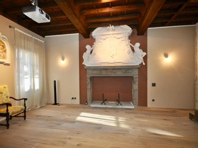 Wohnung kaufen in Bissone, Tessin