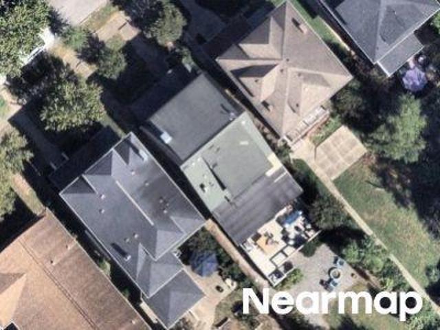 House for sale in Bonnycastle Neighborhood, Louisville