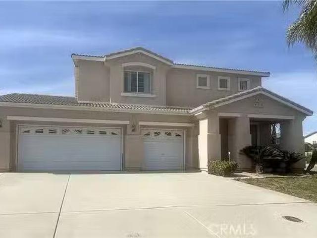 House for rent in Corona