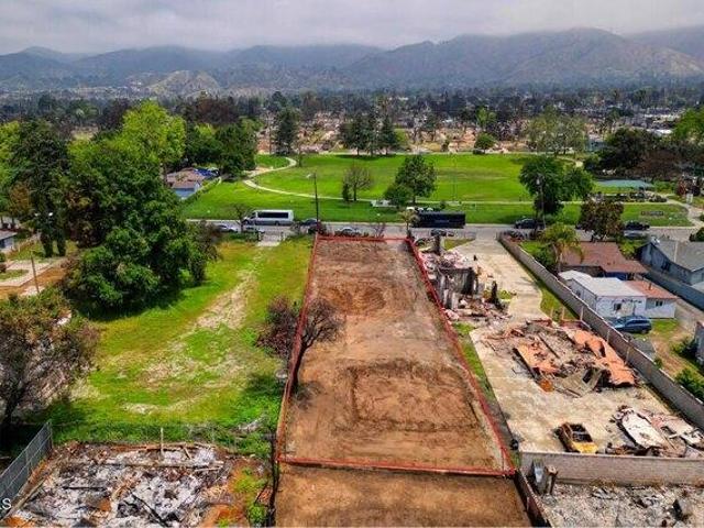 Land for sale in Altadena