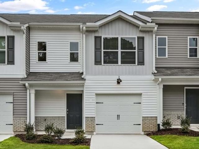 Townhouse for sale in Angier, North Carolina