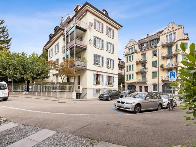 Wohnung kaufen in Oberstrass, Zürich