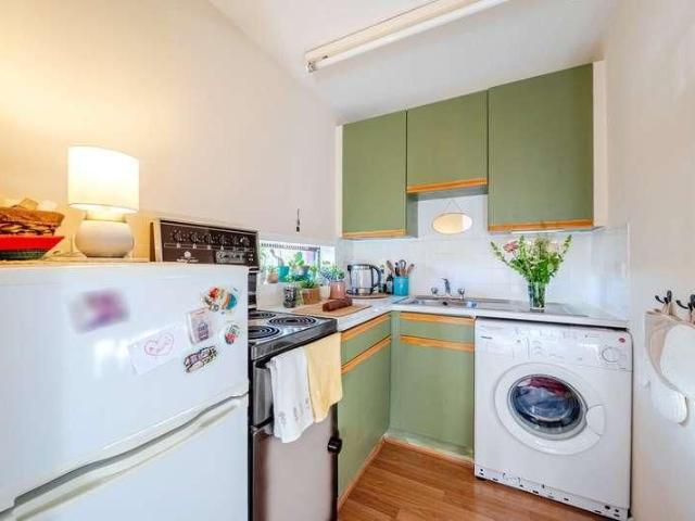 Apartment for rent in St John's, Woking