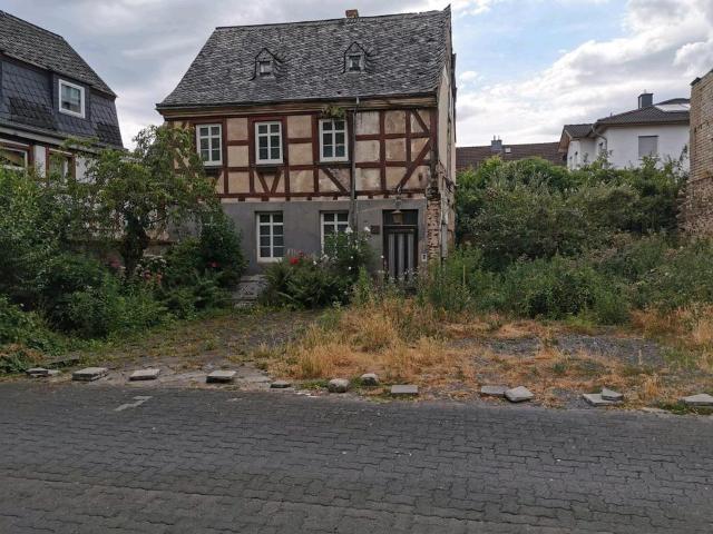 Haus kaufen in Bisholder, Koblenz