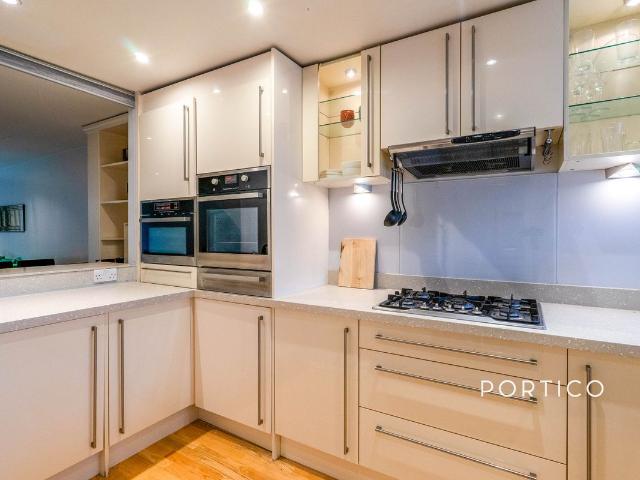 Apartment for rent in Battersea, Greater London