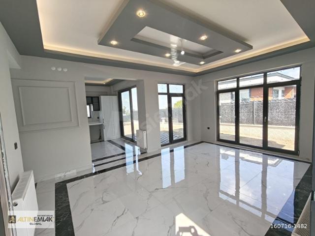 Sakarçiftliği Mahallesi, Hacılar içerisinde satılık Villa