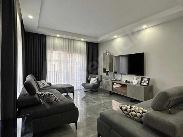 Döşemealti, Antalya içerisinde satılık Villa