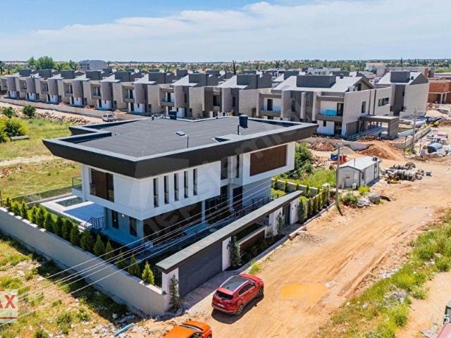 Döşemealti, Antalya içerisinde satılık Villa