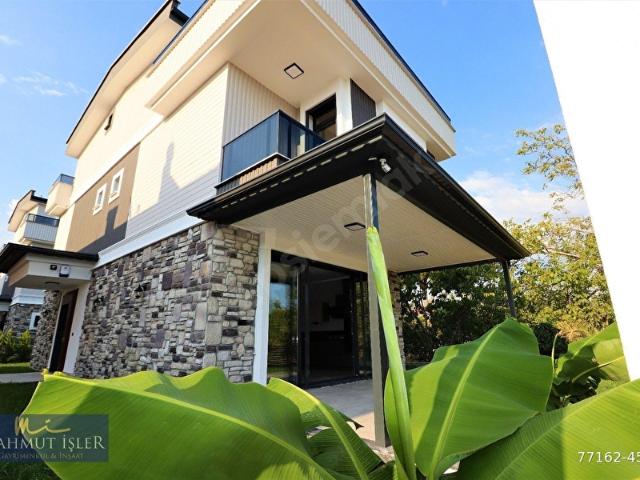 Altınoluk, Edremit içerisinde satılık Villa