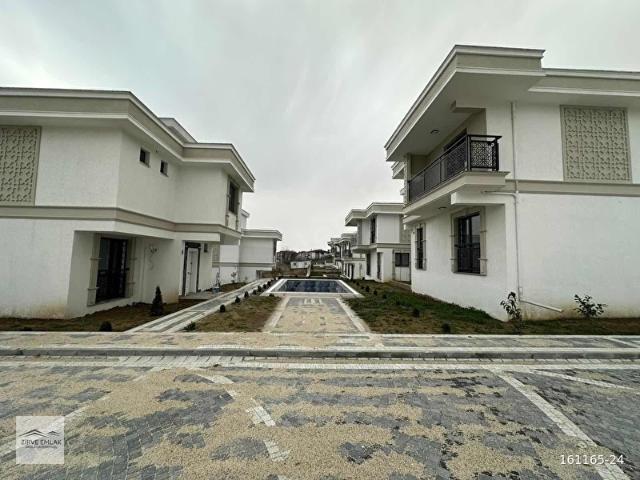 Tekirdağ Merkez, Tekirdağ içerisinde satılık Villa