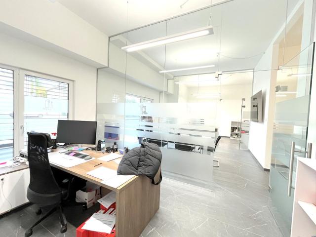 Büro kaufen in Liesing, Wien