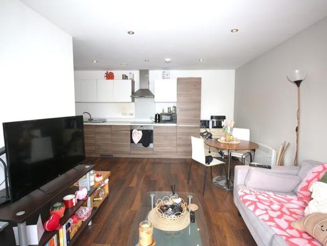 Apartment for rent in City Centre, Salford