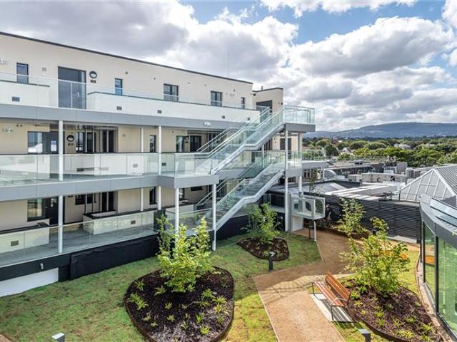 Apartment to rent in Blackrock