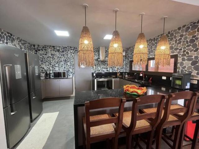 Casa venda em Região Imediata de Caraguatatuba-Ubatuba-São Sebastião, Região Metropolitana do Vale do Paraíba e Litoral Norte