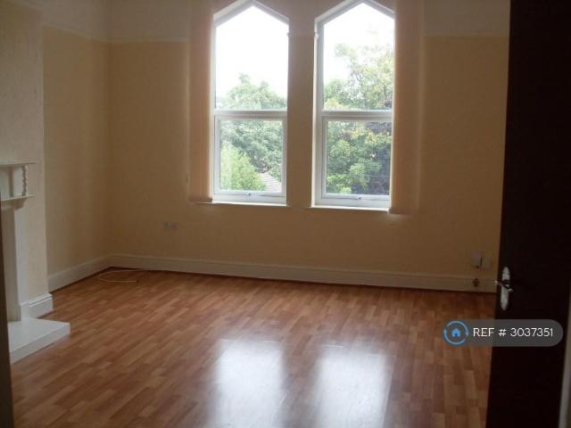 Apartment for rent in Claughton, Oxton