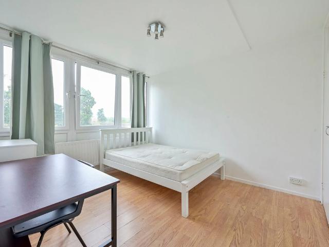 Apartment for rent in Ibsley Neighbourhood, Greater London