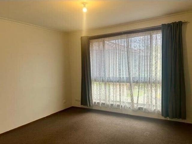 Room for rent in Altona, Melbourne