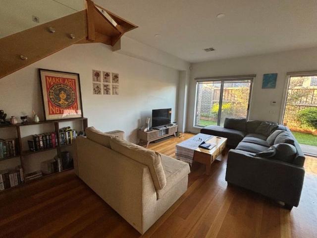 Room for rent in Camerons Creek, Victoria