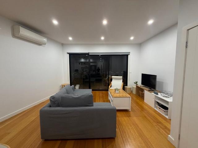 Room for rent in Camerons Creek, Victoria