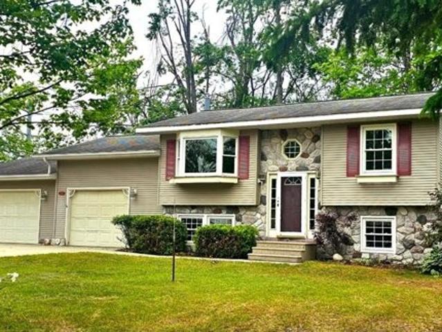 House for sale in Gaylord House for sale in Gaylord