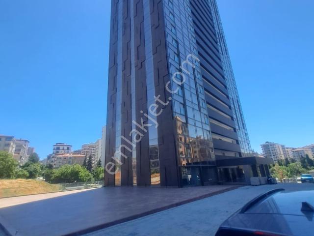 Kadiköy, İstanbul içerisinde kiralık mülk