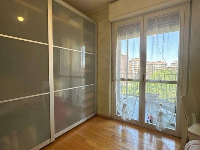 Appartamento in affitto a Municipio 6, Milano