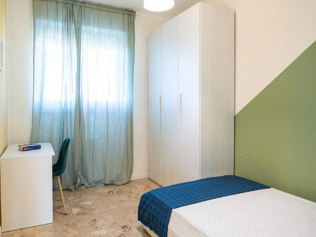 Appartamento in affitto a Municipio 8 di Milano, Milano