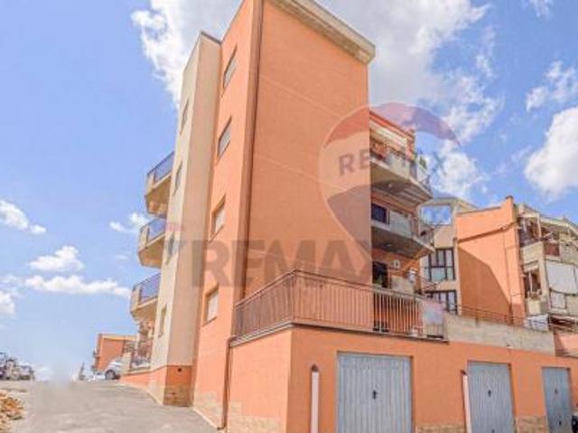 Monolocale in vendita a Caltagirone, Sicilia