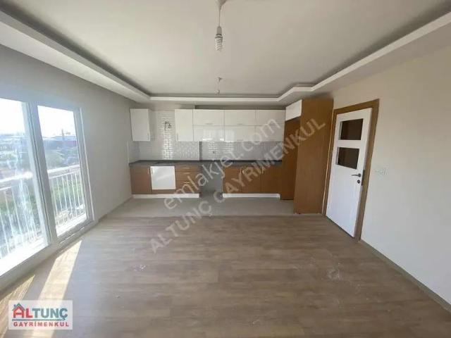 Yeni Mahalle, Sarıçam içerisinde kiralık mülk