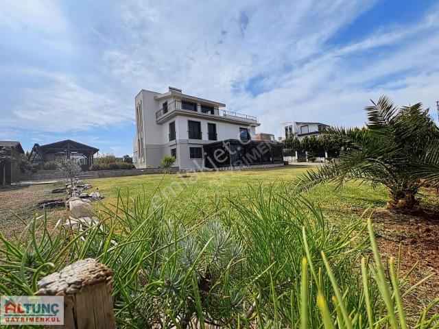 Sariçam, Adana içerisinde satılık Villa