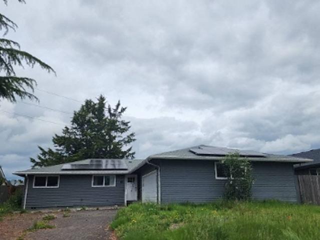 House for sale in Kelso, Washington