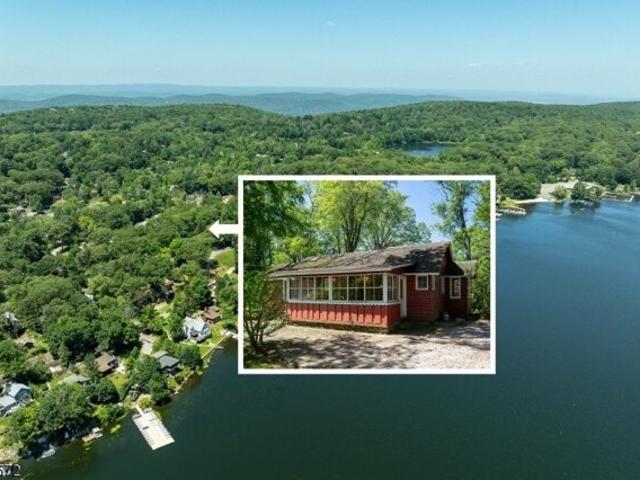 House for sale in Glenwood, New Jersey