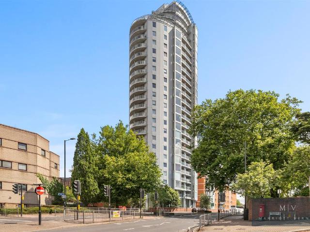 Apartment for rent in London Borough of Croydon, Addiscombe