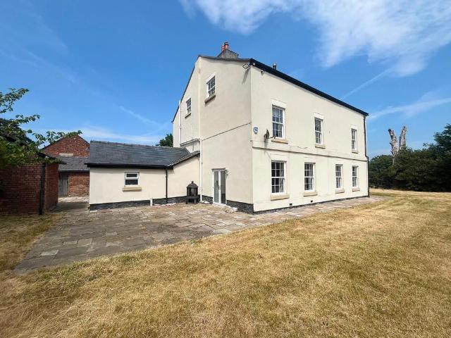 House for rent in Roby Mill, Lancashire