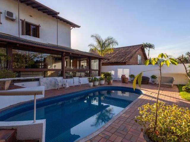 Casa venda em Região Geográfica Imediata do Distrito Federal, Região Integrada de Desenvolvimento do Distrito Federal e Entorno