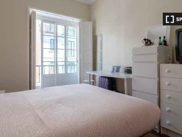 Quarto alugar em São Vicente de Fora, Lisboa