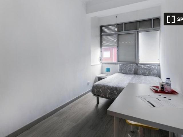 Quarto alugar em Falagueira, Amadora