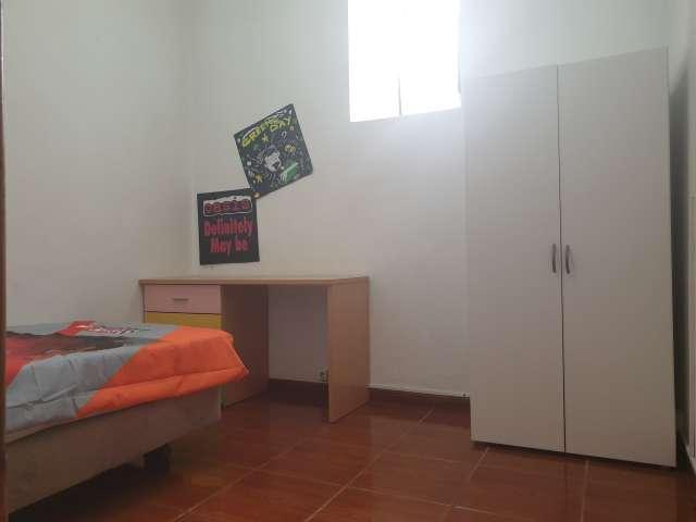 Quarto alugar em Coimbra (Sé Nova, Santa Cruz, Almedina e São Bartolomeu), Coimbra