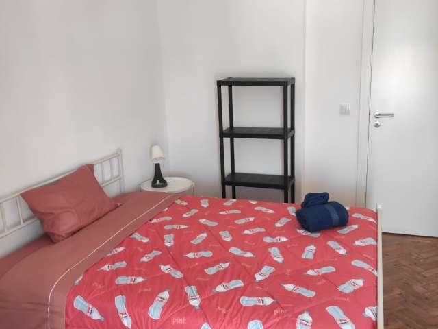 Quarto alugar em Olivais, Lisboa
