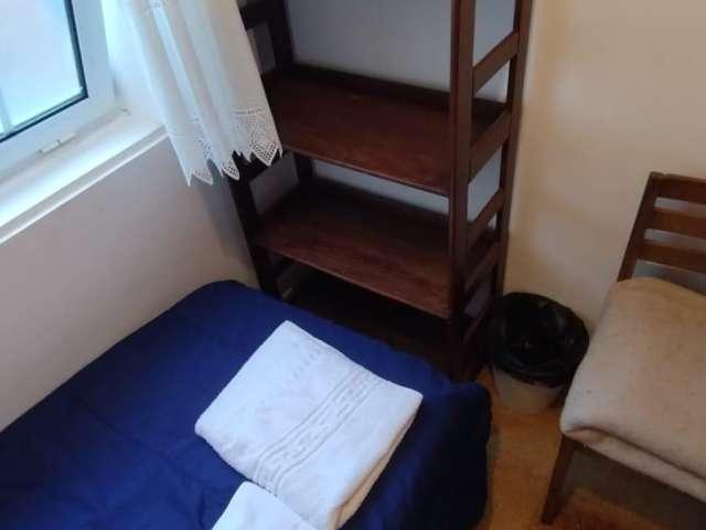 Quarto alugar em Almedina, Coimbra