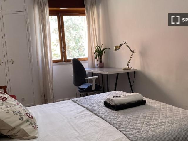 Quarto alugar em Algés, Linda-a-Velha e Cruz Quebrada-Dafundo, Oeiras