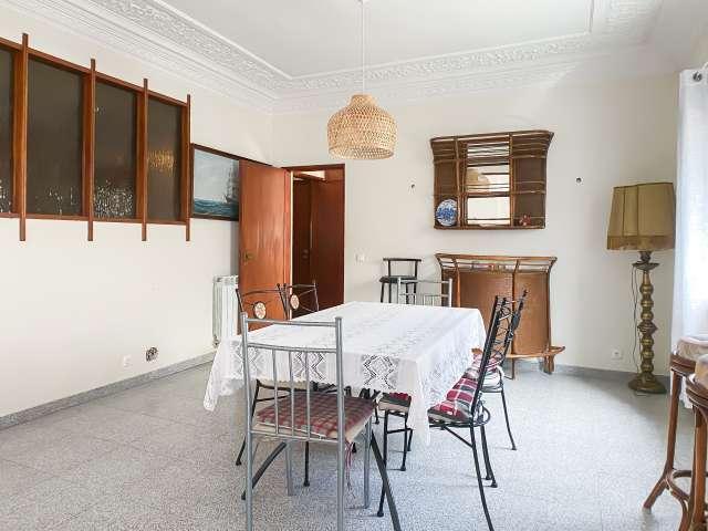 Quarto alugar em Nova Oeiras, Oeiras