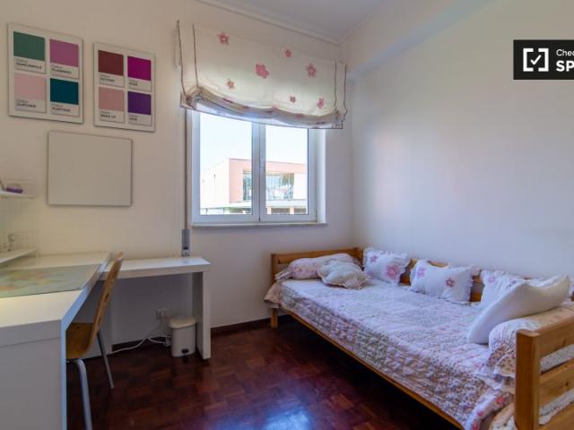 Quarto alugar em Bairro Doutor Augusto de Castro, Oeiras