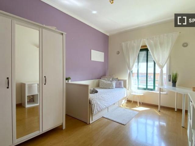 Quarto alugar em Casquilhos, Verderena