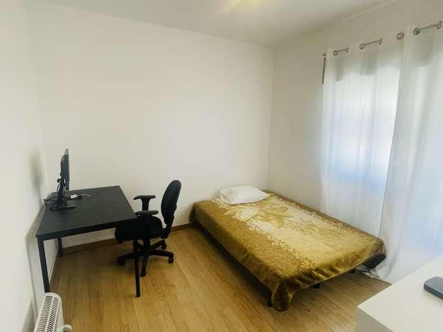 Quarto alugar em Coina, Setúbal