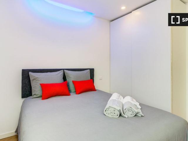 Quarto alugar em Alfragide, Amadora