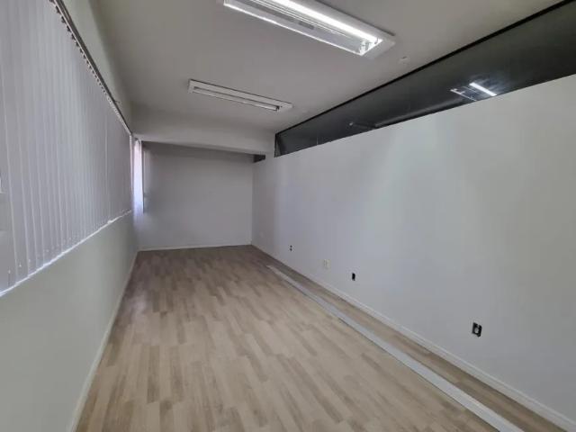 Ponto Comercial aluguel em Região de Carapina, Serra